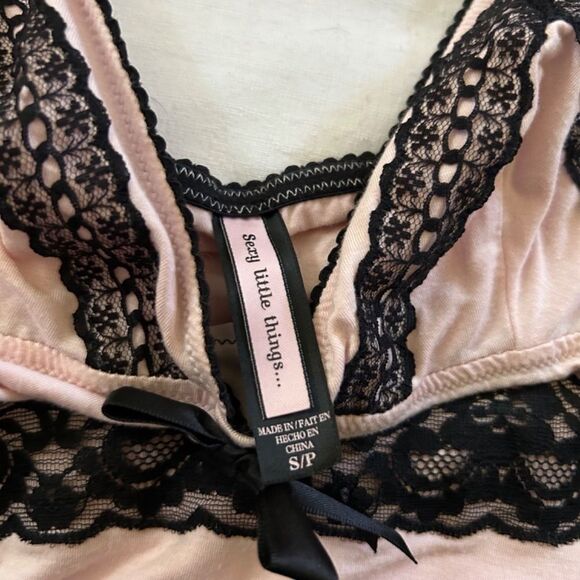 VICTORIA'S SECRET LACE TRIM CHEMISE - Picture 4 of 6